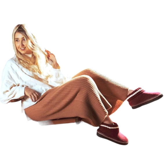 Women's Indoor Outdoor Memory Foam Black Fleece Lining Bootie Slippers .NWT - Picture 7 of 11